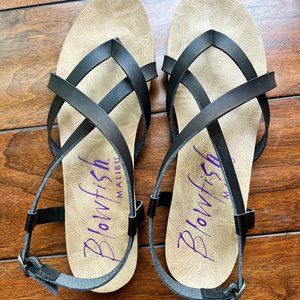 Blowfish faux leather strappy sandals size 11